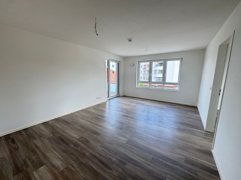 ! Öffentlich gefördert ! Moderne 3-Zimmer-Wohnung mit West-Balkon, Einbauküche und Fußbodenheizung - Foto 1
